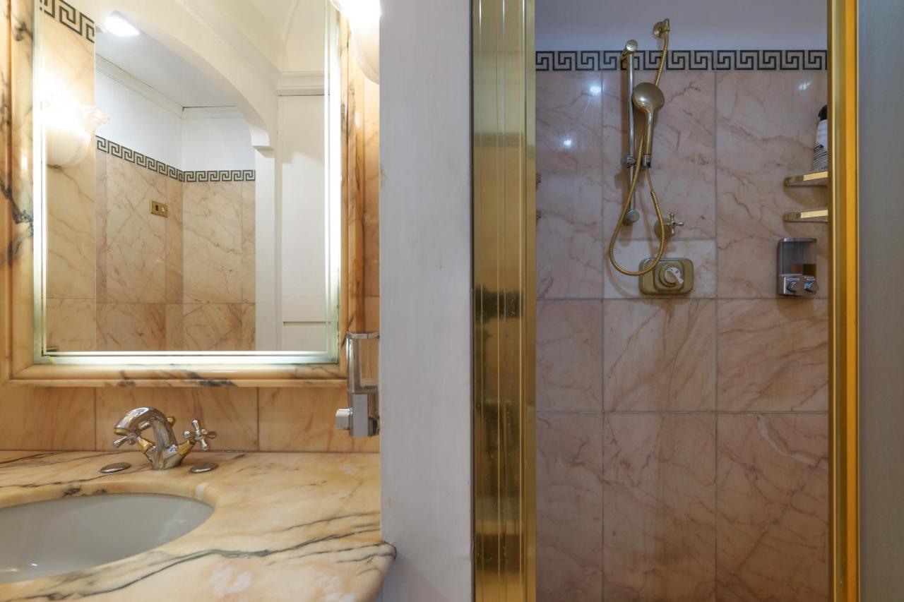 Luxury Galleria Apt - Milan Duomo Esterno foto