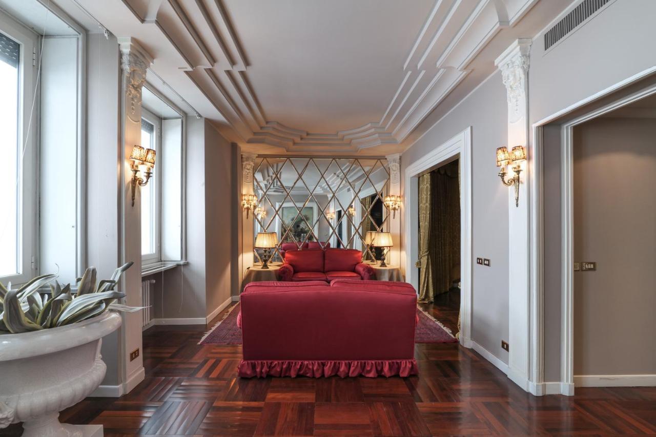 Luxury Galleria Apt - Milan Duomo Esterno foto
