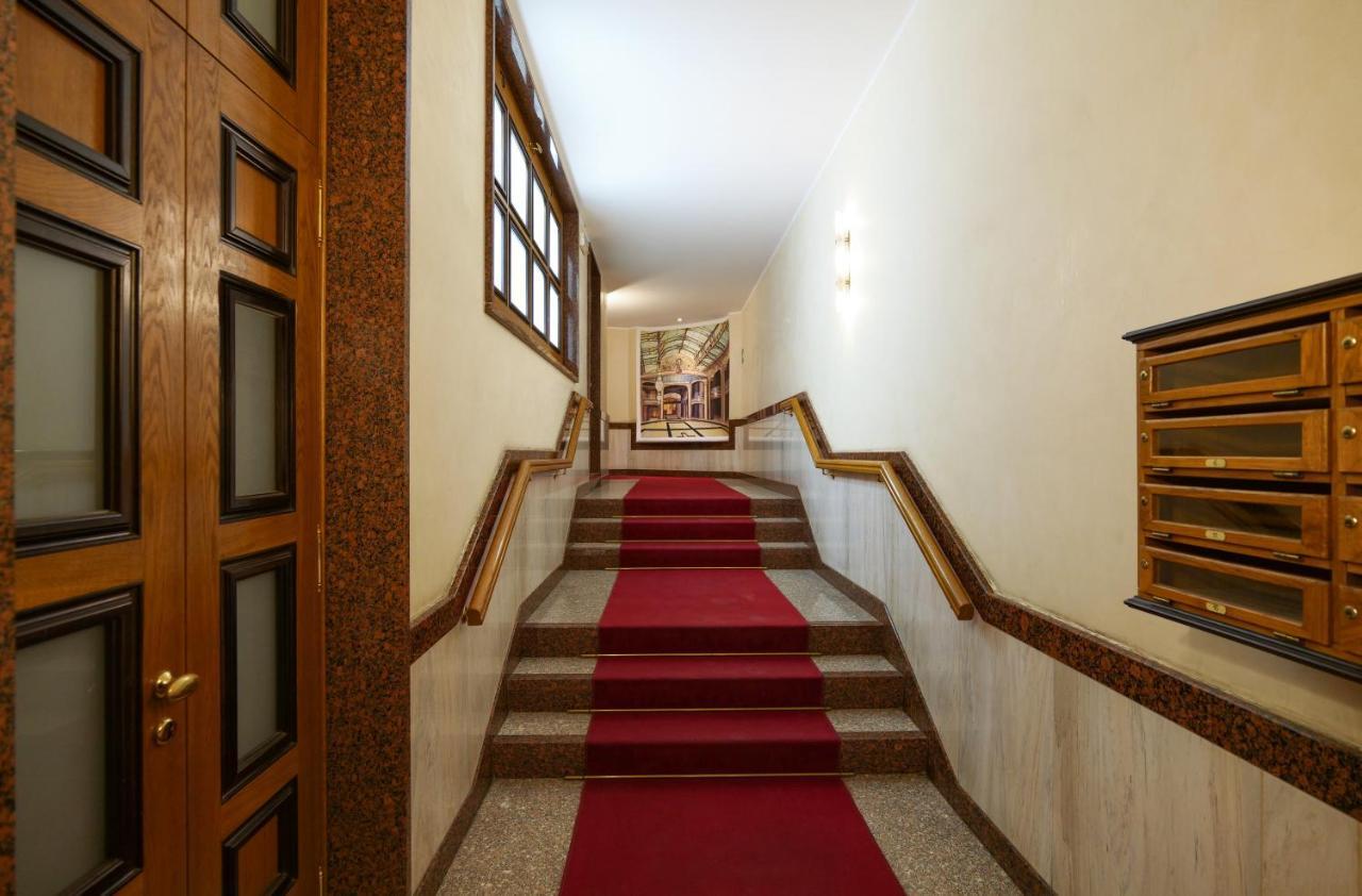 Luxury Galleria Apt - Milan Duomo Esterno foto